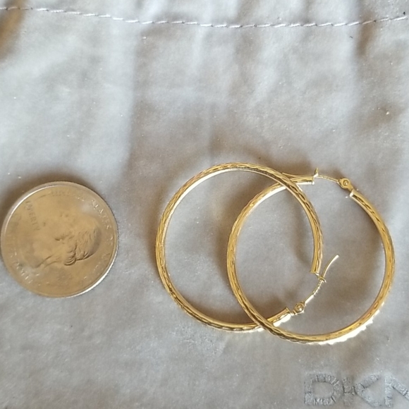 Vintage 10k gold hoop earrings - Picture 5 of 5